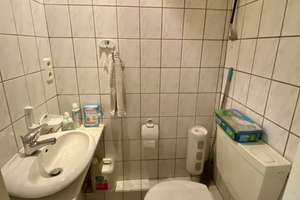 Geräumige zwei Zimmer  in ruhiger Grünlage - Wohnküche, Bad u. Gä.-WC – Chamissostraße 4, 30165 Hainholz, Hannover – Vorschaubild 10