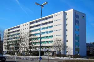 Hallestr. 54, 3 L - Großzügige 4 Zimmer Wohnung mit Loggia im Heidberg!!