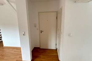 ++ Über den Dächern Lübecks: Großzügige Dachgeschosswohnung direkt an der Trave ++ – Die vollständige Adresse der Immobilie erhältst du vom Anbieter., 23552 Innenstadt, Lübeck – Vorschaubild 2