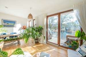 LEBENS(T)RAUM AN DER SPREE – 3 Zimmer mit Wasserblick und Lebensqualität – Dora-Benjamin-Park 18, 10245 Friedrichshain, Berlin – Vorschaubild 1