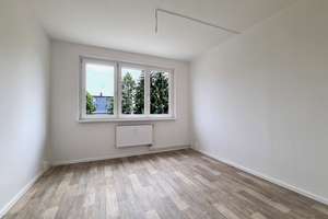 Chice Balkonwohnung mit Einbauküche im beliebten 2. OG, auf Wunsch mit Stellplatz – Maxim-Gorki-Straße 1, 9599 Freiberg – Vorschaubild 8