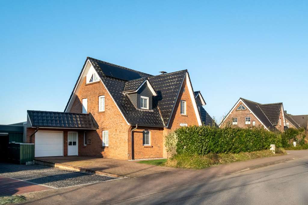 Immobilie in Norstedt - Optimal für Familien: großes, top-ausgestattetes und energieeffizientes Einfamilienhaus in Viöl. - Bild 4