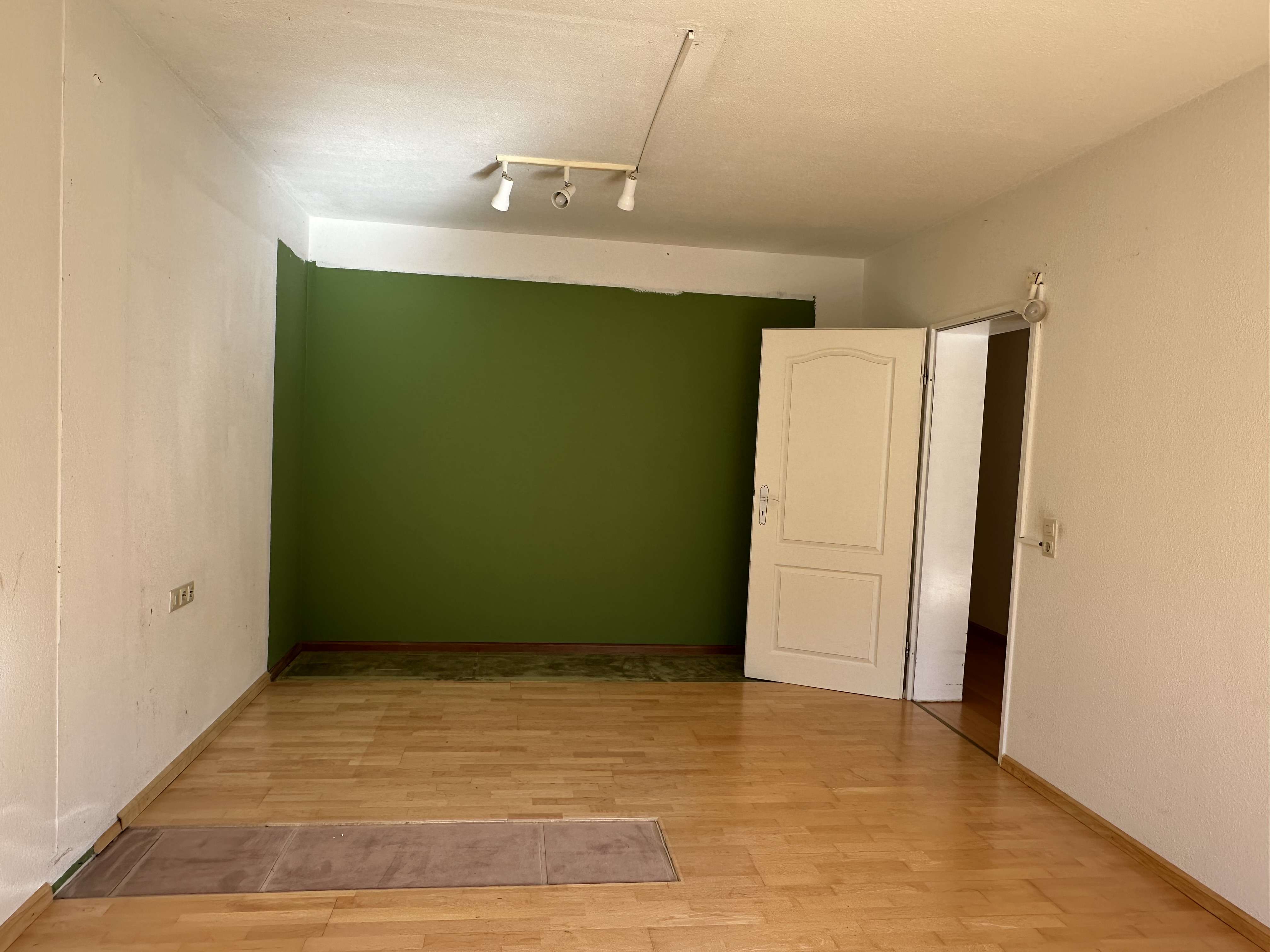 Immobilie in Inzlingen - Großzügige Terrassenwohnung mit ca. 154 m², Wintergarten & großer Terrasse in Inzlingen - Bild 2