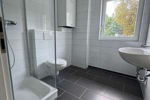 Ab sofort und von Privat! Traumlage in Schweinheim: 3 Zimmer, großer Balkon, 2 Bäder, 1. OG – Horionstr. 42, 53177 Schweinheim, Bonn – Vorschaubild 7