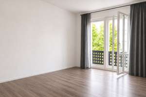 Bezugsfrei ! Hübsche 3 -Zimmer Wohnung mit franz. Balkon nahe Kurfürstendamm – Die vollständige Adresse der Immobilie erhältst du vom Anbieter., 10707 Wilmersdorf, Berlin – Vorschaubild 8