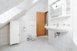 Wohntraum in Marienfelde - Maisonettewohnung im Dachgeschoss mit großer Terrasse und Blick ins Grüne – Die vollständige Adresse der Immobilie erhältst du vom Anbieter., 12277 Marienfelde, Berlin – Vorschaubild 19