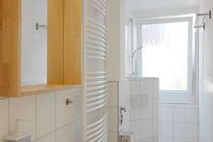 Großzügige & helle 2-Zimmer-Wohnung mit großer sonniger Dachterrasse in guter Lage – Die vollständige Adresse der Immobilie erhältst du vom Anbieter., 30161 Vahrenwald, Hannover – Vorschaubild 9