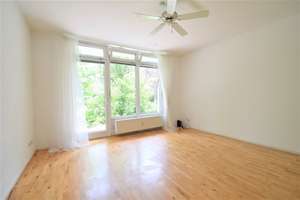 RUHIGE Terrassenwohnung mit hohen Decken - Ab 01.März 2026! – Boschetsrieder Straße 59a, 81379 Obersendling, München – Vorschaubild 1