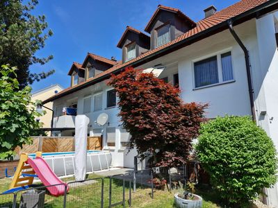 Modernisierte 3‑Zi.-Wohnung mit Süd-Balkon, Kamin & EBK | Stellplatz inkl. | bezugsfrei