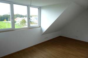 Helles WG-Zimmer in einer neu gebauten Passivhaus-Doppelhaushälfte in Ulm/Lehr – Bgm.-Leypoldt-Weg 16, 89081 Lehr, Ulm – Vorschaubild 11