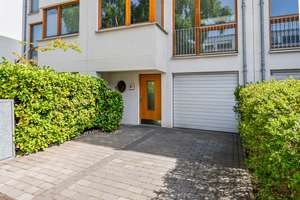 Stilvolles Townhouse nahe Uferpromenade mit Dachterrassen und durchdachtem Grundriss – Die vollständige Adresse der Immobilie erhältst du vom Anbieter., 10317 Rummelsburg, Berlin – Vorschaubild 3