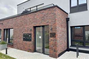 Fast Neubau KR-Verberg: 3-Zi.-Garten-Wohnung mit gr. Terrasse, Aufzug, Wärmepumpe und Tiefgarage – Moerser Straße 625, 47803 Verberg, Krefeld – Vorschaubild 2