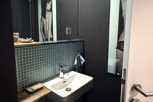 Viel Licht * viel Platz * 234 m² Maisonette-Penthouse *3 Balkone * 4 Schlafzimmer * – Die vollständige Adresse der Immobilie erhältst du vom Anbieter., 20359 Sankt Pauli, Hamburg – Vorschaubild 9