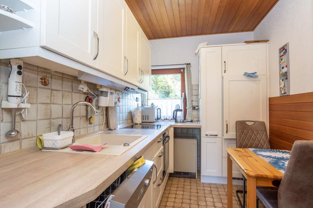 Immobilie in Bünsdorf - Zwischen See und Feld: Nurdachidylle in Bünsdorf am Wittensee auf attraktivem Eckgrundstück - Bild 4