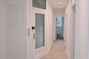 Stuttgart-West  - NEU sanierte 3 Zimmer Altbau Wohnung – Die vollständige Adresse der Immobilie erhältst du vom Anbieter., 70197 Rotebühl, Stuttgart – Vorschaubild 2