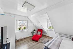 Modernisiertes Einfamilienhaus mit stilvollem Garten – Regensburg (Kreis) – Vorschaubild 9