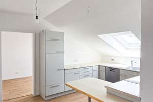 3-Zimmer DG Wohnung in Kirchheim unter Teck/Jesingen – Die vollständige Adresse der Immobilie erhältst du vom Anbieter., 73230 Kirchheim unter Teck – Vorschaubild 1