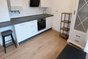Stilvolle, möblierte 1,5-Zimmer-Wohnung mit sonnigem Balkon – bezugsfrei im Oktober – Bäckergasse 7, 86150 Lechviertel, östl. Ulrichsviertel, Augsburg – Vorschaubild 2