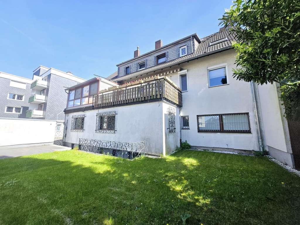 Top gepflegtes Mehrfamilienhaus mit Gewerbeeinheit