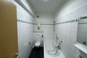 Stilvolle Dachgeschosswohnung (52 m²) – frisch saniert, ab sofort verfügbar – Schonnebecker Straße 44, 45884 Rotthausen, Gelsenkirchen – Vorschaubild 4