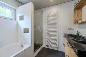 Charmantes Reihenmittelhaus mit modernisierter Ausstattung und TG-Stellplatz – Esslingen (Kreis) – Vorschaubild 8