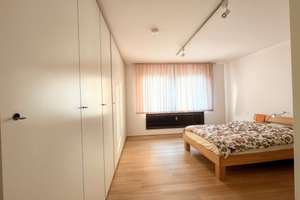 Ein Zuhause, zwei Optionen: 6-Zimmer-Wohnung mit XXL Terrasse, inkl 3 Garagen & Teilungspotenzial – Die vollständige Adresse der Immobilie erhältst du vom Anbieter., 47058 Duissern, Duisburg – Vorschaubild 9