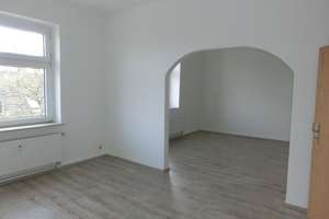 3,5 Zimmer Dachgeschosswohnung mit 2 Bädern!