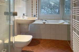 Bezugsfreie 4-Zimmer-Wohnung mit großem Garten und TG-Platz in begehrter Wohnlage - provisionsfrei! – Königsmarckstraße 19, 14193 Grunewald, Berlin – Vorschaubild 13