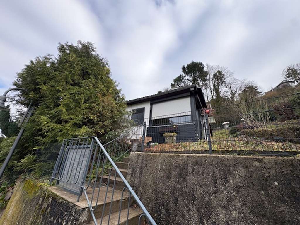 Immobilie in Remagen - Charmantes Haus in Höhenlage - Weitblick über Remagen inklusive - Bild 1