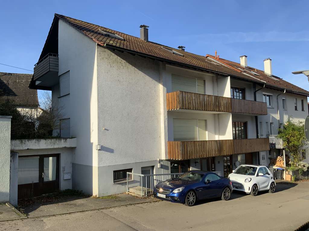 Immobilie in Wernau (Neckar) - Große  1-2 Familien Doppelhaushälfte mit Potenzial in Wernau (Neckar) mit 219 m² Wohnfläche - Bild 0
