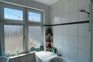 🌇✨ Wohnen über den Dächern Bochums – Charmante 3-Zimmer-Wohnung mit Dachterrasse 🏡☀️ – Kortumstraße 97-99, 44787 Gleisdreieck, Bochum – Vorschaubild 5