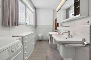 Exklusives Penthouse in Langenau mit 4 Zimmern und zwei Tiefgaragenstellplätzen – Die vollständige Adresse der Immobilie erhältst du vom Anbieter., 89129 Langenau – Vorschaubild 11