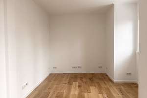 ***Erholsame Ruhe in Wassernähe! Sanierte 3 Zimmer mit 2 Balkonen, Terrasse und 250 qm Garten*** – Godbersenstraße 27, 12527 Schmöckwitz, Berlin – Vorschaubild 21