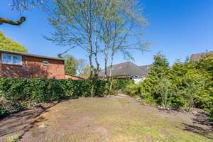 Modernisiertes Familienhaus in Rendsburg (Dach, Heizung, Bad, Küche) mit sonnigem Garten – Rotenhöfer Weg 88, 24768 Rendsburg – Vorschaubild 24