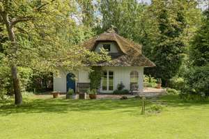 Malerischer Rückzugsort direkt am See - Ferienhaus in Alleinlage nahe Charlottenburg – Die vollständige Adresse der Immobilie erhältst du vom Anbieter., 13597 Wilhelmstadt, Berlin – Vorschaubild 2