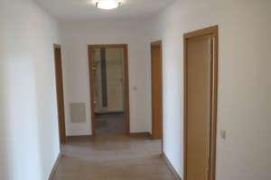 DAS GLÜCK hat ein ZUHAUSE! - gemütliche 2-Zi.- WE im 2.OG mit EBK!!! + DUSCHE & BALKON! – Jößnitzer Straße 88a, 8525 Reißiger Vorstadt, Plauen – Vorschaubild 14