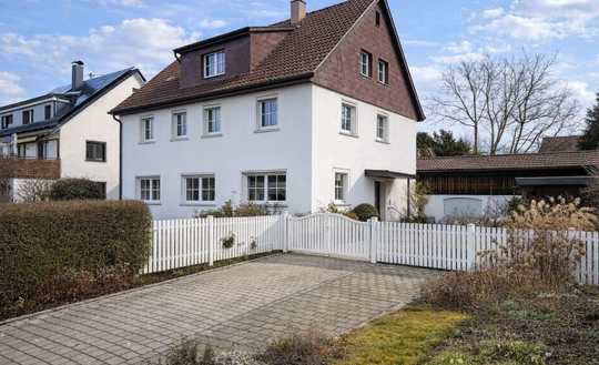 Flexibles Mehrfamilienhaus mit großem Garten – Ideal für Generationen oder Kapitalanlage