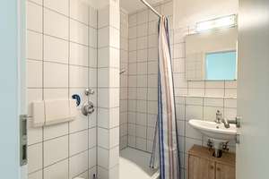 Ansprechende 2-Zimmer-Wohnung – Die vollständige Adresse der Immobilie erhältst du vom Anbieter., 78224 Singen (Hohentwiel) – Vorschaubild 10