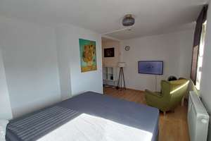 Voll möbliertes Luxus-Apartment mit Aufzug – saniert, vermietet und sofort rentabel – Die vollständige Adresse der Immobilie erhältst du vom Anbieter., 45326 Altenessen-Süd, Essen – Vorschaubild 3