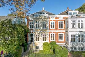 Klassisches Stadthaus "Am Brink"                           - historisch, charmant und vielseitig ... – Die vollständige Adresse der Immobilie erhältst du vom Anbieter., 23564 Sankt Jürgen, Lübeck – Vorschaubild 1