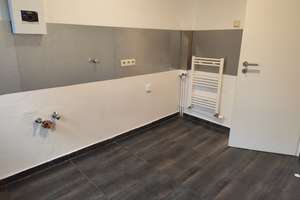 Grosse 116 qm 5 Zimmer.Kuche.moderne Badezimmer mit Wanne.Komplett repariert 2026.zommer – Die vollständige Adresse der Immobilie erhältst du vom Anbieter., 53179 Rüngsdorf, Bonn – Vorschaubild 3