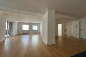 Platz, Platz, und noch mehr Platz - Offene und helle 3 Zimmer Wohnung mit Balkon – Die vollständige Adresse der Immobilie erhältst du vom Anbieter., 70182 Dobel, Stuttgart – Vorschaubild 5