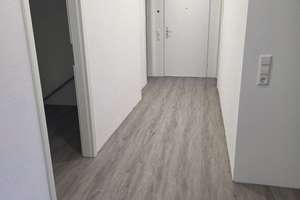 KOPIE - Kernsanierte 4-Zimmer-Wohnung – Die vollständige Adresse der Immobilie erhältst du vom Anbieter., 71229 Leonberg – Vorschaubild 1