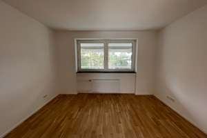 Helle 3-Zimmer-Wohnung in ruhiger Lage in Erlangen Süd – Friedrich-Bauer-Str. 14, 91058 Forschungszentrum, Erlangen – Vorschaubild 3