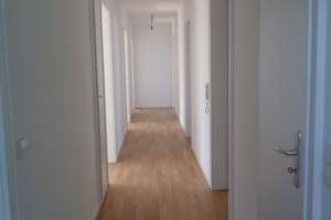 Freiwerdend: Exclusive und helle 5,5 Zi-Maisonette-Wohnung mit Gartenanteil – Die vollständige Adresse der Immobilie erhältst du vom Anbieter., 70567 Möhringen-Mitte, Stuttgart – Vorschaubild 10
