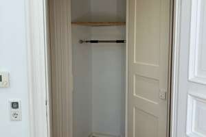 Renovierte 3 Zimmerwohnung plus Küche, Badezimmer, Speisekammer , Garderobe und Flur – Die vollständige Adresse der Immobilie erhältst du vom Anbieter., 65185 Südost, Wiesbaden – Vorschaubild 11
