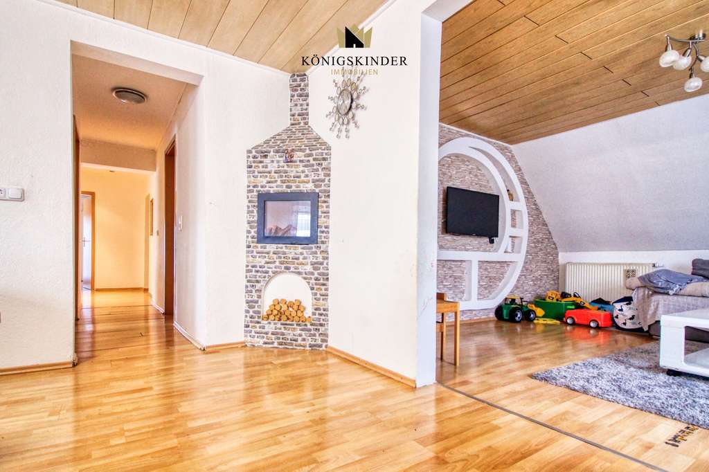 Immobilie in Gernsbach - Zweifamilienhaus mit Garten in ruhiger Lage - Bild 4