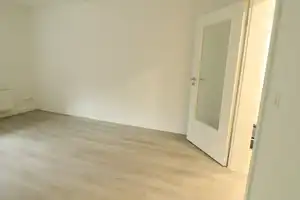 2-Raumwohnung mit Dusche – Zeunerstraße 3, 9117 Chemnitz – Vorschaubild 12