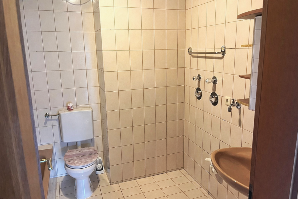 Immobilie in Nandlstadt - Geräumige 3,5-Zimmer-DG-Mais.-Wohnung mit Balkon - Bild 2