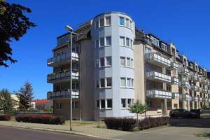 2 Zimmer Neubau Wohnung mit EBK &, Laminat in Magdeburg-Sudenburg
